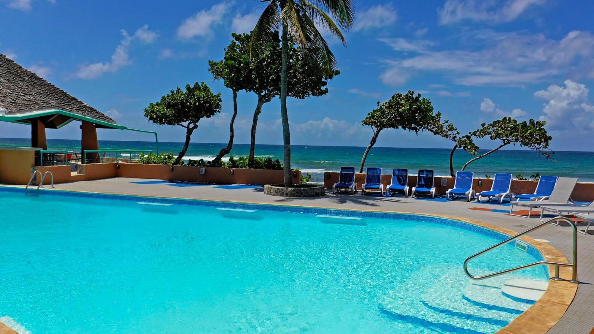 Grapetree Bay Hotel And Villas Christiansted Exterior photo